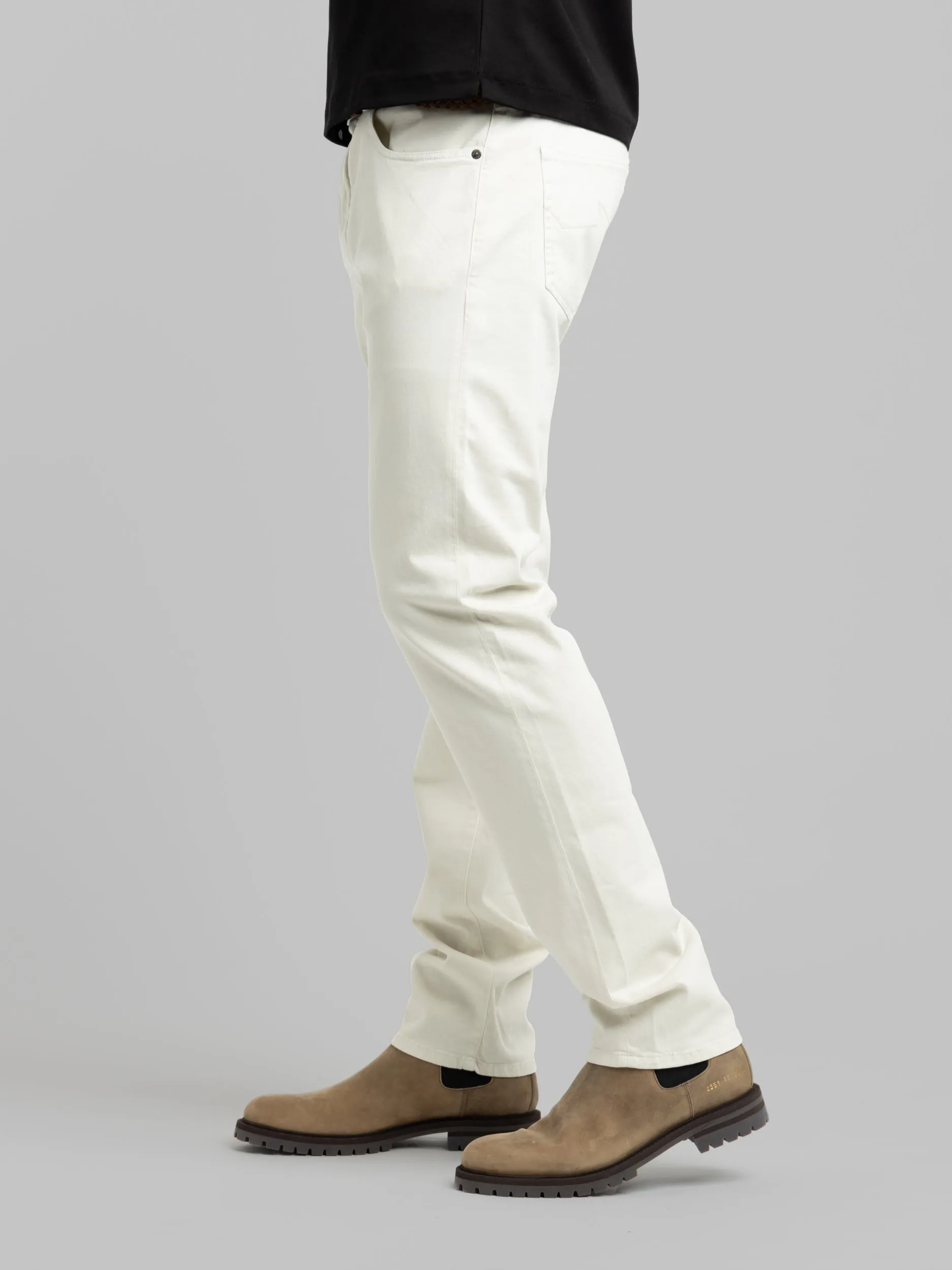 White Five-Pocket Jeans